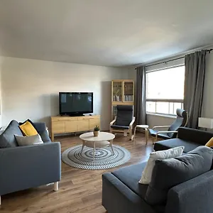 881 Familial , Quebec City Canada
